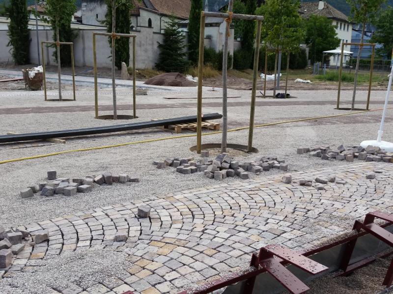 Außen-, Landschafts- und Gartengestaltungen